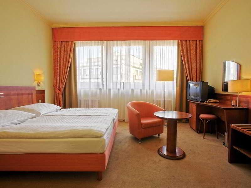 Luxury Family Bílá Labuť 4*