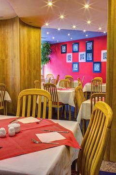 Luxury Family Bílá Labuť 4* Praga
