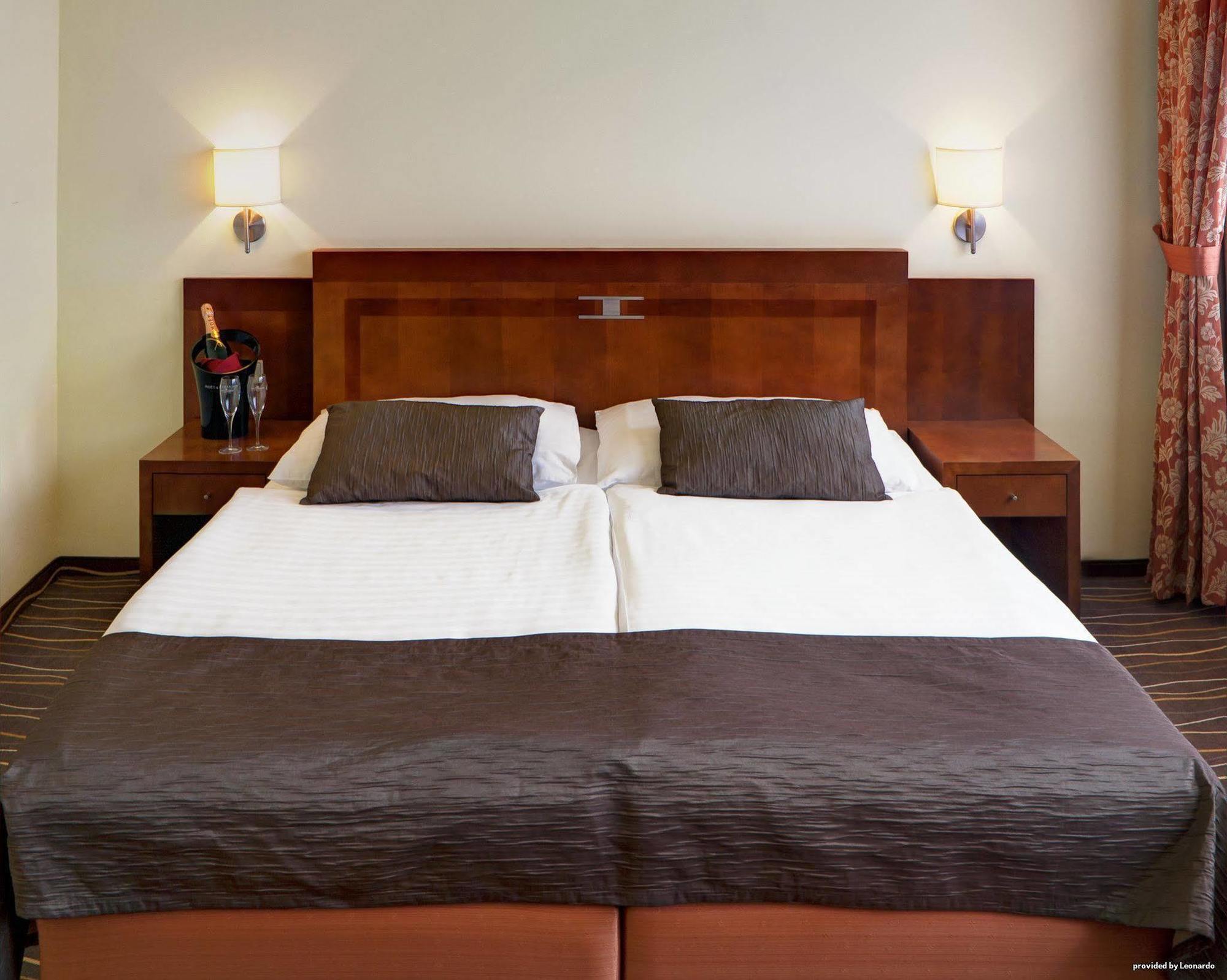 Hotel Luxury Family Bílá Labuť 4*